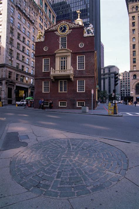 site-of-boston-massacre - American Revolution: Events and Battles Pictures - American Revolution ...