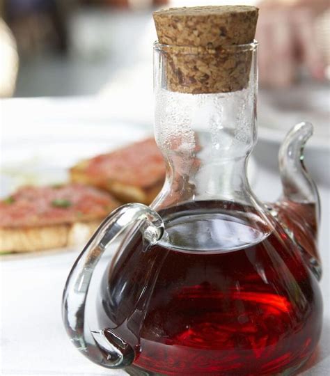 Top 11 😍 Best Substitute for Red Wine Vinegar in Cooking Recipe