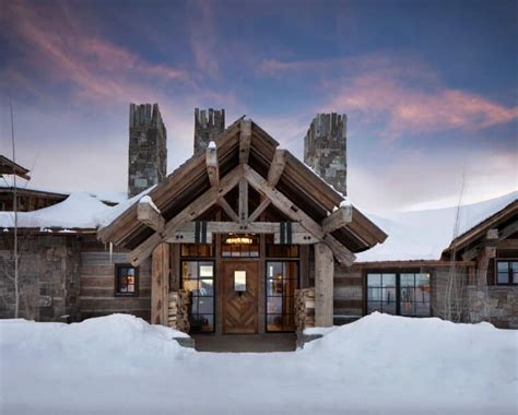 This rustic Montana getaway home has impressive mountain views