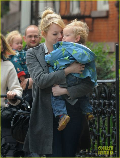 Emma Stone Carries Andrew Garfield's Nephews: Photo 2655321 | Emma ...