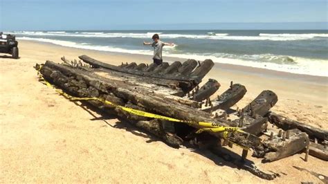 8-Year-Old and Mom Stumble Upon 1700s Shipwreck - YouTube