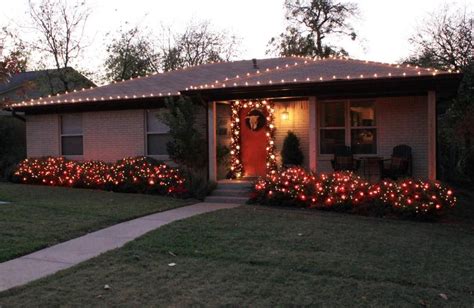 10 Festive Outdoor Christmas Light Ideas for Your Yard