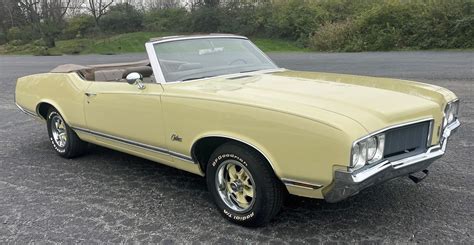 1970 Oldsmobile Cutlass | Connors Motorcar Company