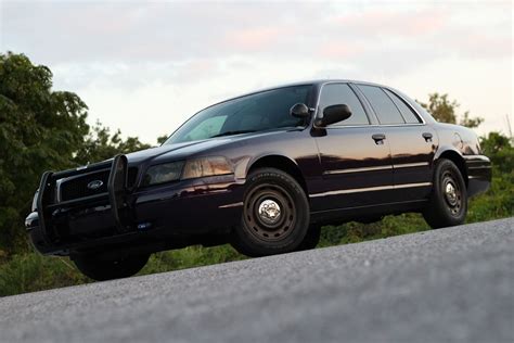 Crown Vic P71 | 2004 Ford Crown Victoria P71 Police Interceptor Sanrio ...