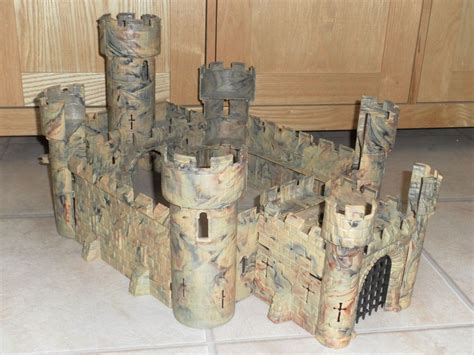 Rare Vintage 70s Timpo / Britains Knights Toy Castle | Toy castle, Vintage 70s, Vintage toys