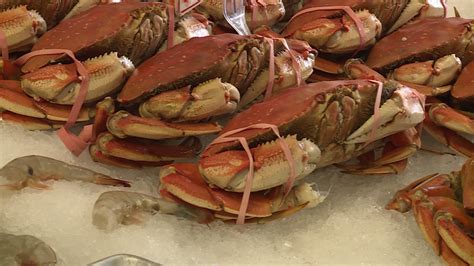 California crabbing season delay impacts on the Central Coast