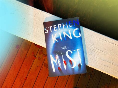 Book Review: The Mist by Stephen King - A Paper Arrow