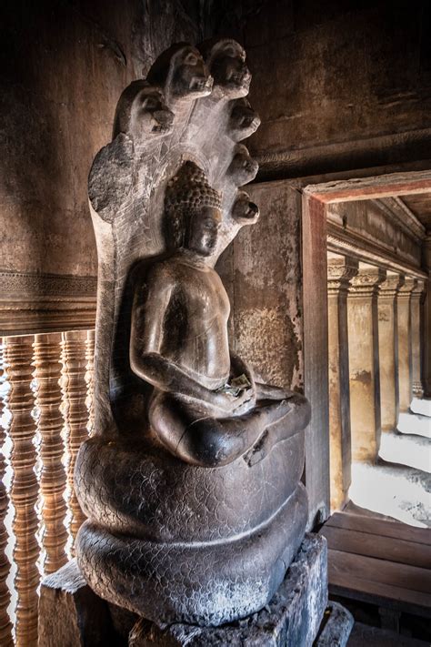 Angkor Wat Vishnu Statue - My Ticklefeet