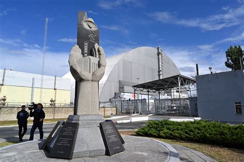 Chernobyl 'Sarcophagus' That Holds in Radiation From the World's Worst Nuclear Disaster Is About ...