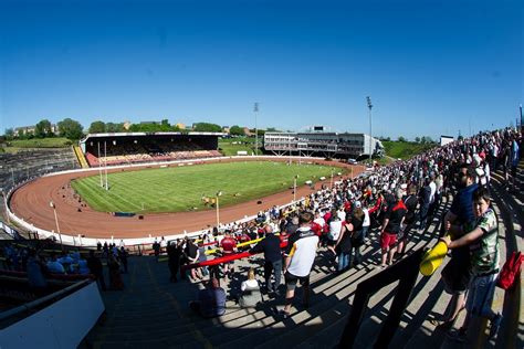 Lease on iconic Odsal Stadium - home to Bradford Bulls - is up for sale ...