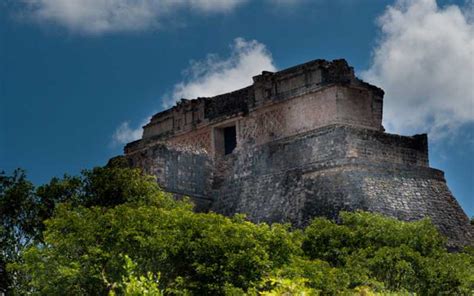 Yucatán: Uxmal and Hacienda Mucuyché Full-Day Tour | GetYourGuide