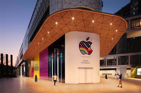 Apple BKC store opens in Mumbai's Jio World Drive; Read details