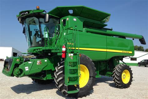 John Deere Combine Models: A Visual Guide