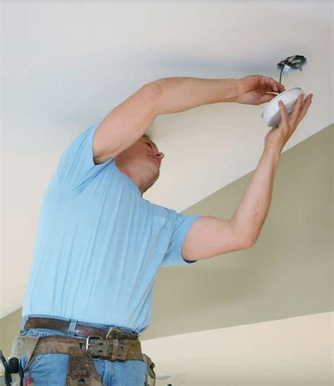 Who Installs Smoke Alarms in Brisbane? - Photoelectric Smoke Alarms