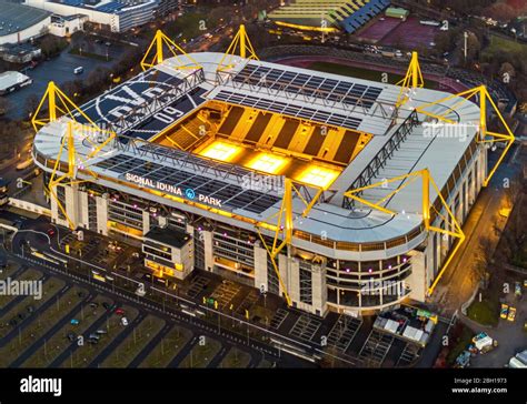 Borussia Dortmund Stadium : Dortmund Stadion Bei Nacht - Dortmunder Stadion Diese ... : Borussia ...