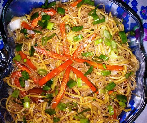 Pancit Bihon Canton Guisado (Mixed Pancit Bihon and Pancit Canton) - nhymbe.net