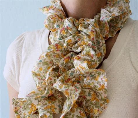 Summer Scarf: Version 1 | FaveCrafts.com