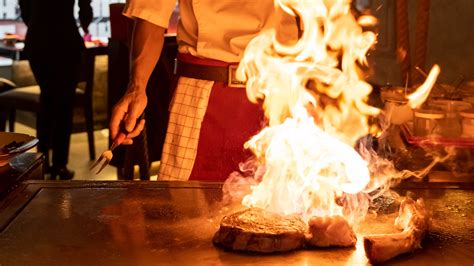 A Beginner's Guide To Eating At A Hibachi Restaurant