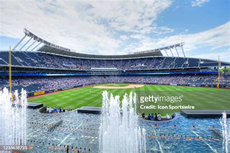 Kauffman Stadium Fountain Photos and Premium High Res Pictures - Getty ...