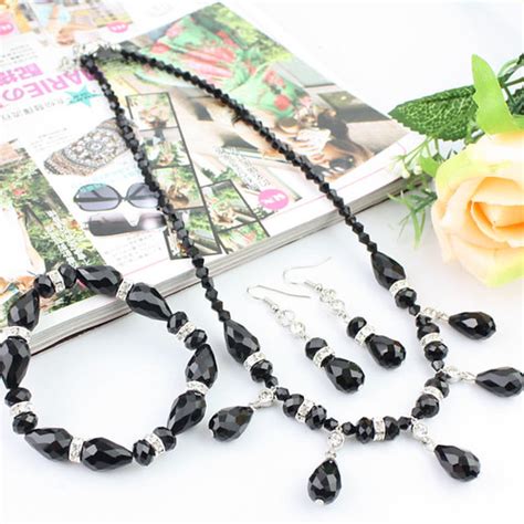 Classic Black Crystal Necklace Set | Kristall Halskette de.t… | Flickr