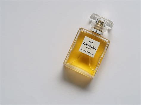 320x570px Free download | chanel, n5, fragrance, bottle, perfume, chanel no.5, yellow, flatlay ...