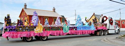 Christmas float ideas, Santa claus parade, Parade float