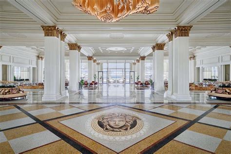 The world's most beautiful hotel lobbies | loveexploring.com