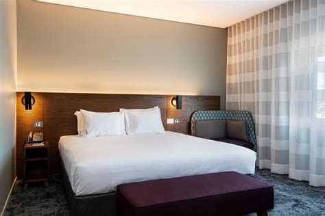 Holiday Inn Express Newcastle, Newcastle | 2022 Updated Prices, Deals