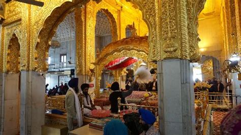 Temple inside - Picture of Gurudwara Bangla Sahib, New Delhi - TripAdvisor