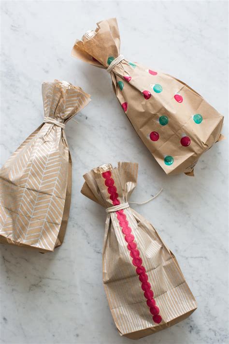 DIY Wine Wrapping Paper | Spoon Fork Bacon