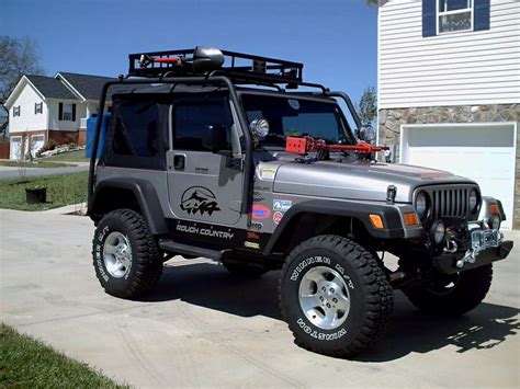 Silver Jeep - well appointed | Jeep, Silver jeep, Suv