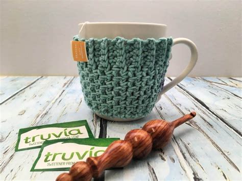 Quick and Easy Mug Cozy - Free Crochet Pattern | Crochet mug cozy, Mug cozy pattern, Cozy ...