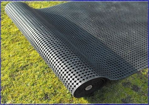 outdoor rubber flooring rolls | Rubber flooring, Outdoor rubber flooring, Rolled rubber flooring