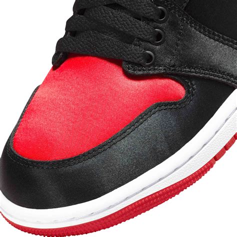 WOMEN'S AIR JORDAN 1 'SATIN BRED' Black/University Red-White | SUBTYPE