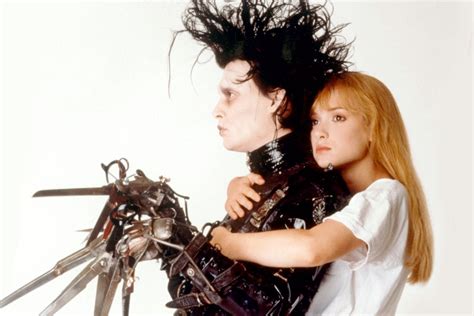 Johnny Depp & Winona Ryder in Edward Scissorhands | Johnny depp and winona, Johnny depp, Johnny ...