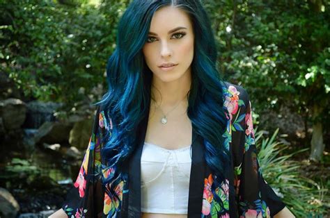 Hair trends 2017: Blue hair