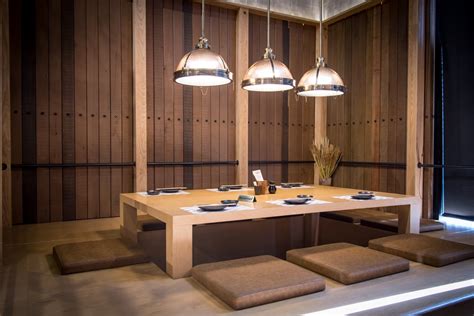 How to Spot An Authentic Japanese Restaurant - Roka Akor