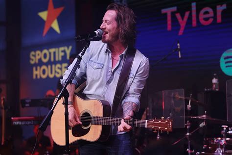 LISTEN: Tyler Hubbard Slows Down in New Song, '35's'