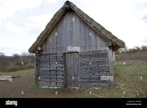 Anglo Saxon house built of timber with thatched roof and mud daub Stock ...