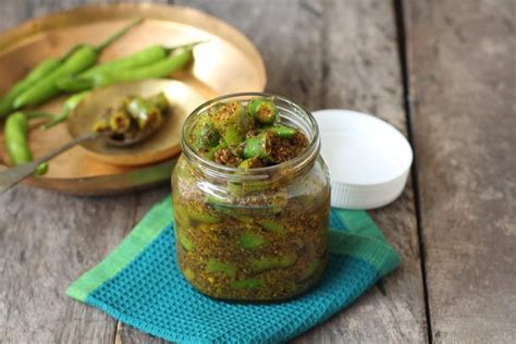 Green chilli pickle recipe north indian style | hari mirch ki achar