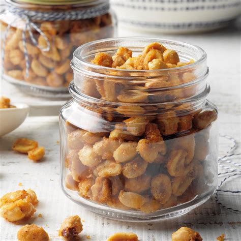 Sweet & Spicy Peanuts | Reader's Digest Canada