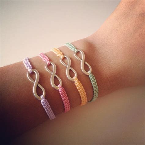 Infinity Charm Friendship Bracelet (One) on Luulla