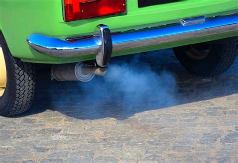 5 Reasons for Blue Smoke From Exhaust and How to Get It Fixed