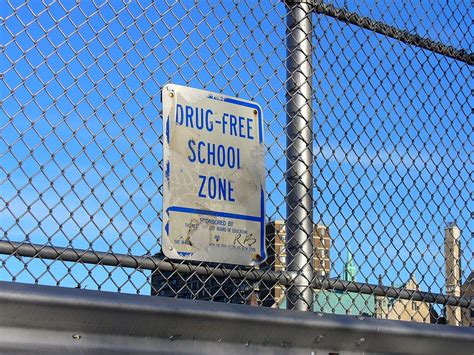 DRUG-FREE SCHOOL ZONE | Fine everywhere else, obv... | Flickr