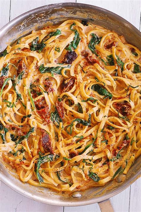 Linguine with Spinach and Sun-Dried Tomato Cream Sauce - Julia's Album