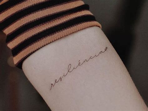 15 tatuajes de letras que te convencerán de hacerte uno tú también | Actitudfem