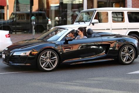 Kendall and Kylie Jenner’s Cars: a Guide | Teen Vogue