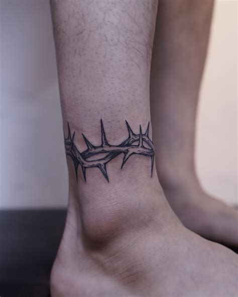 Top 74+ crown of thorns tattoo wrist super hot - in.cdgdbentre