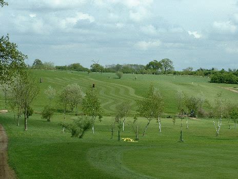 Aylesbury Vale Golf Club | Buckinghamshire | Reviews, Scorecards, Green Fees Offers, Golf Tee Times