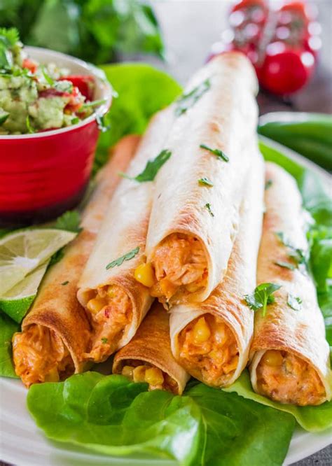 Flautas de Pollo Con Queso Cremosas Al Horno | Marine Connection